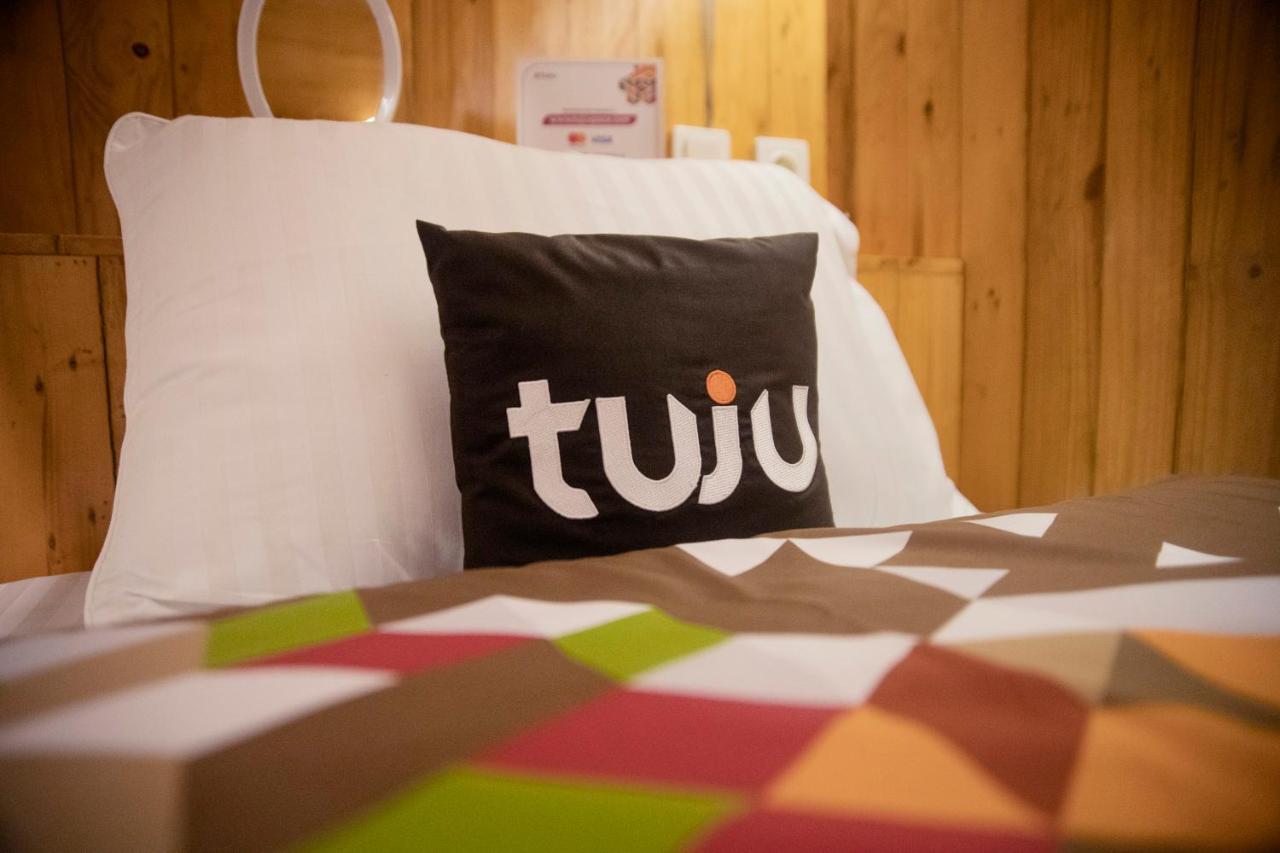 Tuju Arteri Pods Hostel Jakarta Ngoại thất bức ảnh