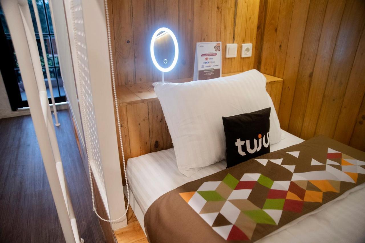 Tuju Arteri Pods Hostel Jakarta Ngoại thất bức ảnh