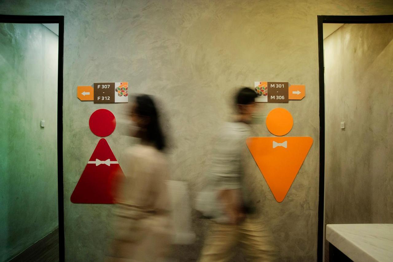 Tuju Arteri Pods Hostel Jakarta Ngoại thất bức ảnh