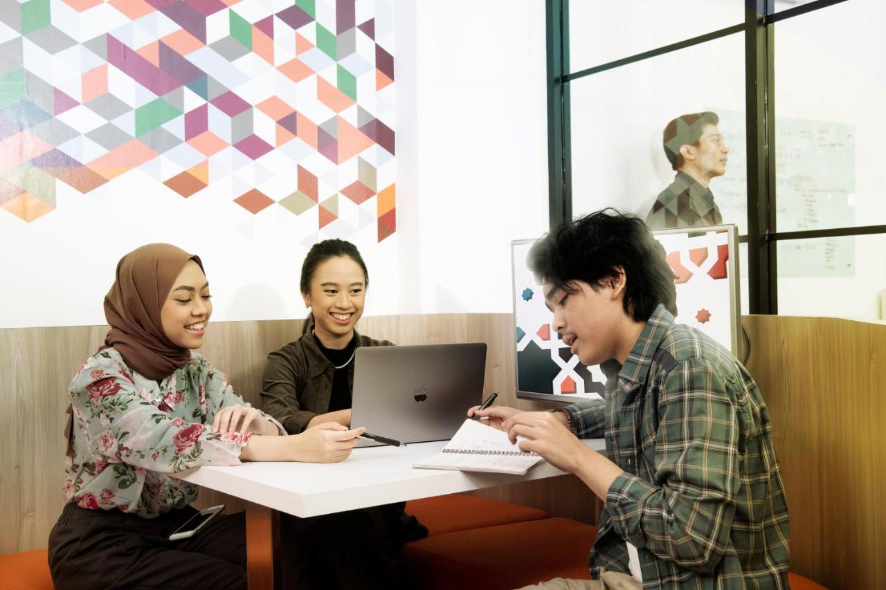 Tuju Arteri Pods Hostel Jakarta Ngoại thất bức ảnh